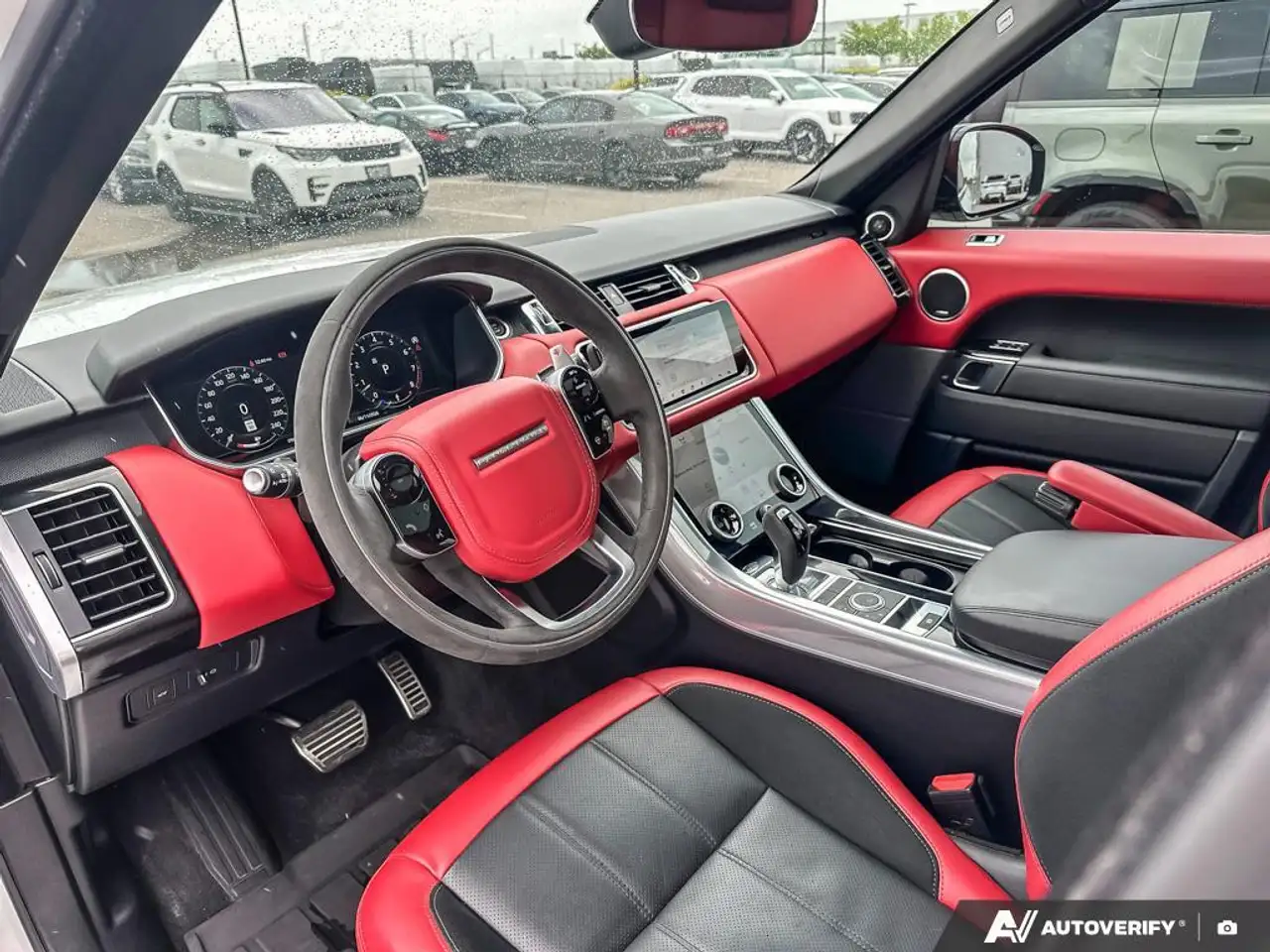 Land Rover Range Rover Sport снимка Land Rover Range Rover Sport