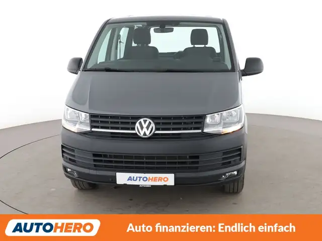 Volkswagen Transporter view 9