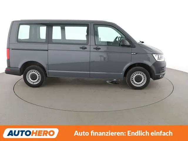 Volkswagen Transporter view 7