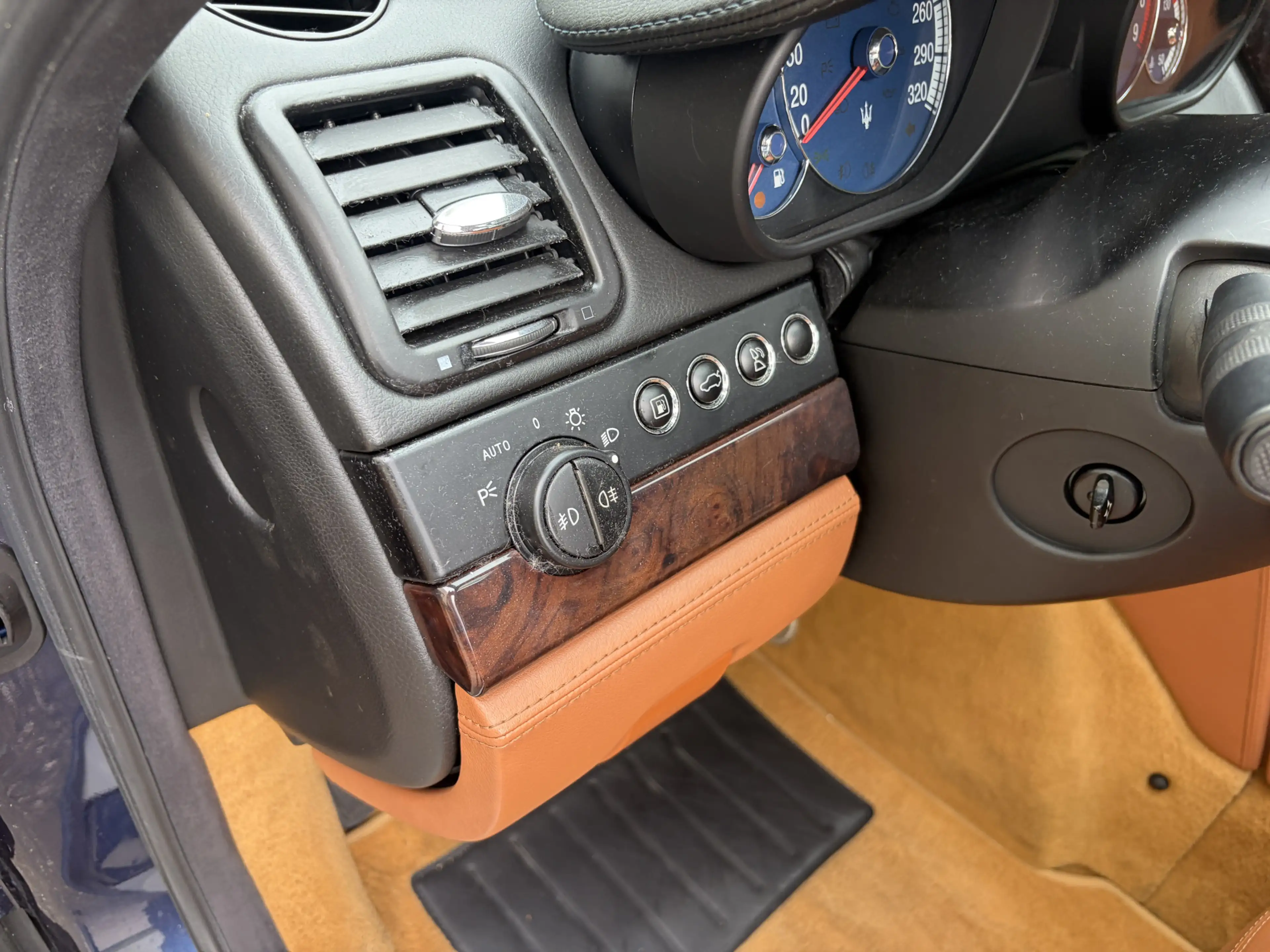 Maserati Quattroporte 4.2 Duo Select / AUTOMAAT / NAVI / SCHUIFDAK / 81d — photo 9
