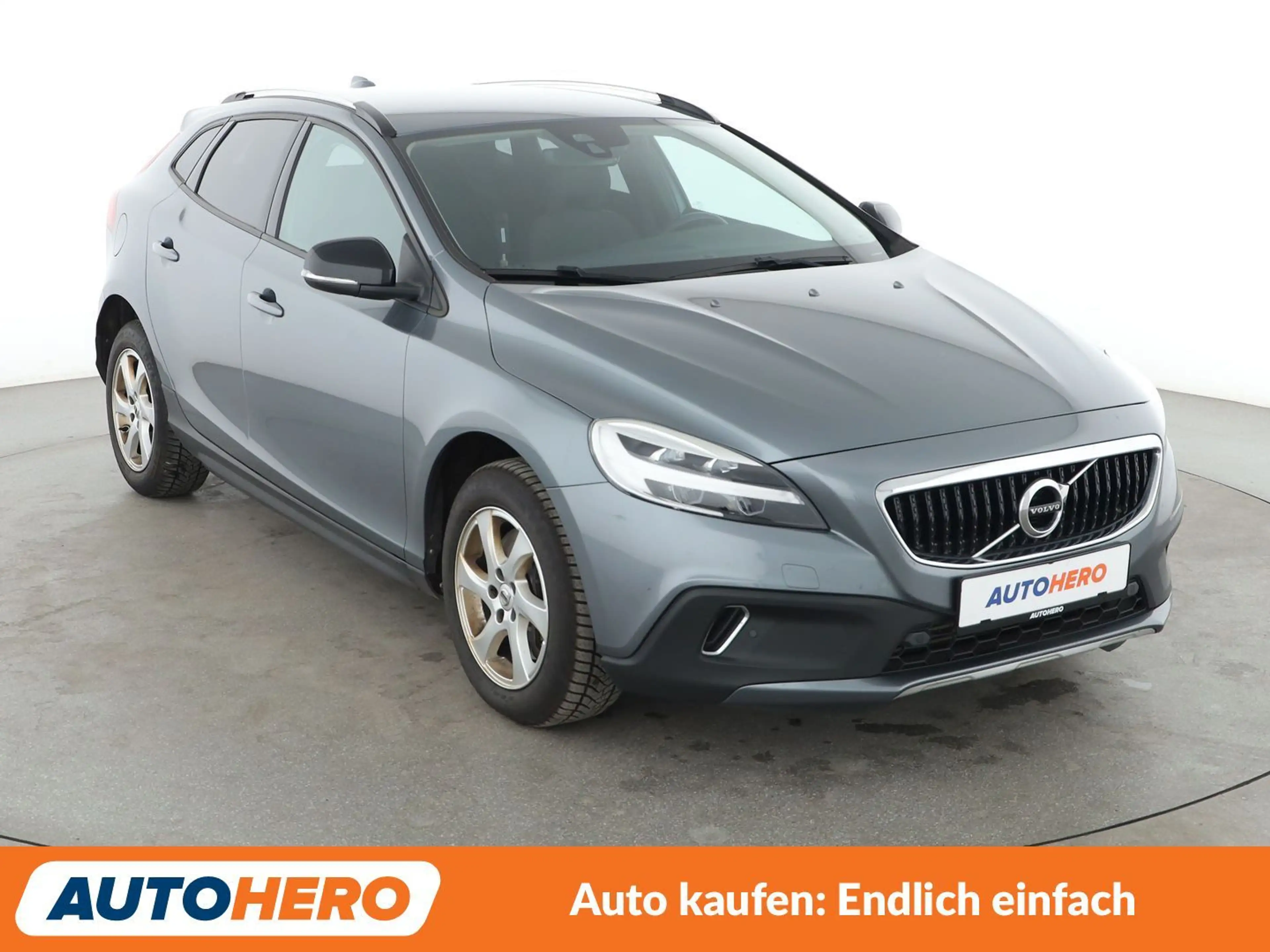 Volvo V40 Cross Country 1.5 Plus Aut.*NAVI*LED*TEMPO*CAM*PDC*SHZ* — photo 8