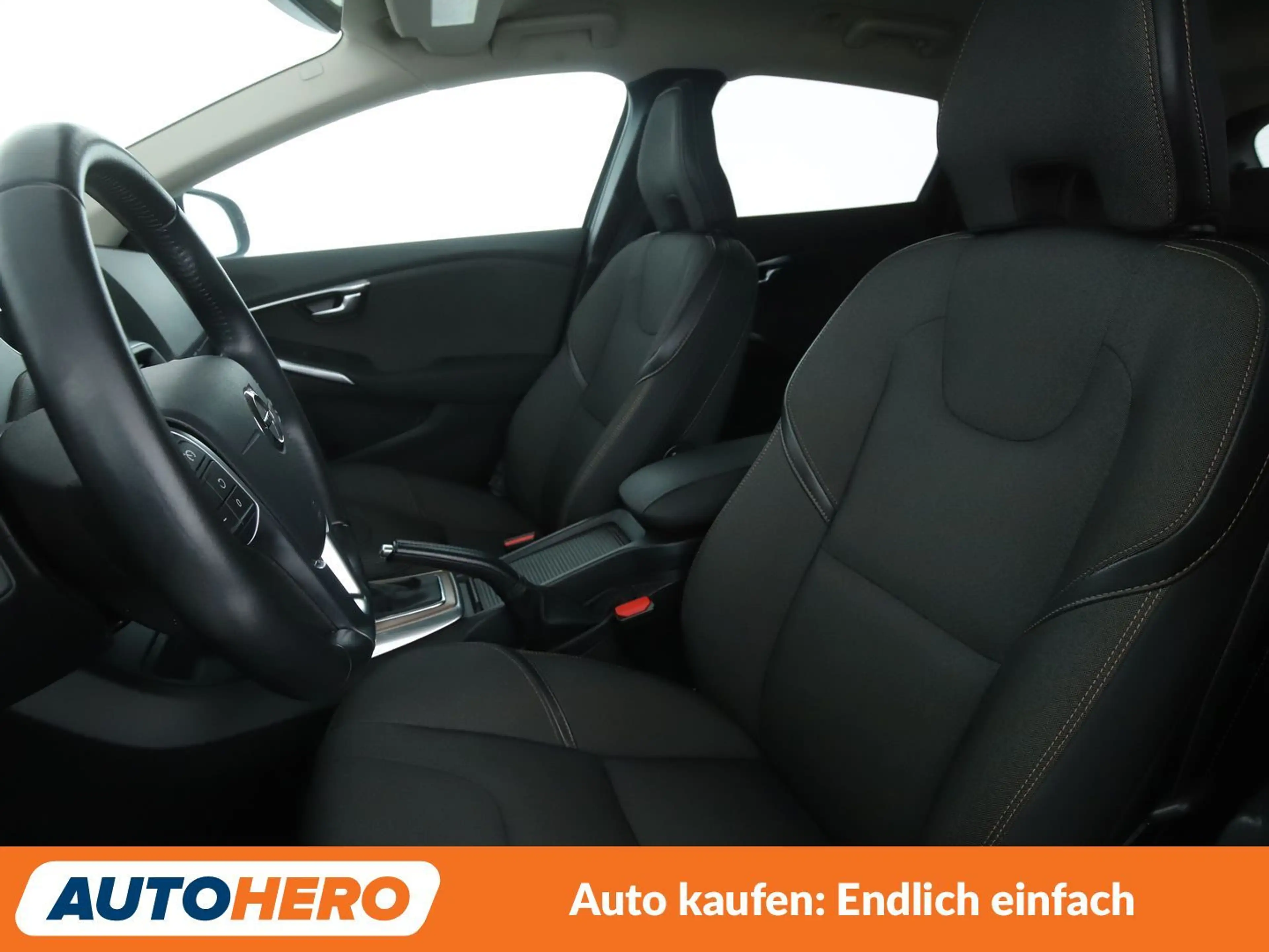 Volvo V40 Cross Country 1.5 Plus Aut.*NAVI*LED*TEMPO*CAM*PDC*SHZ* — photo 10