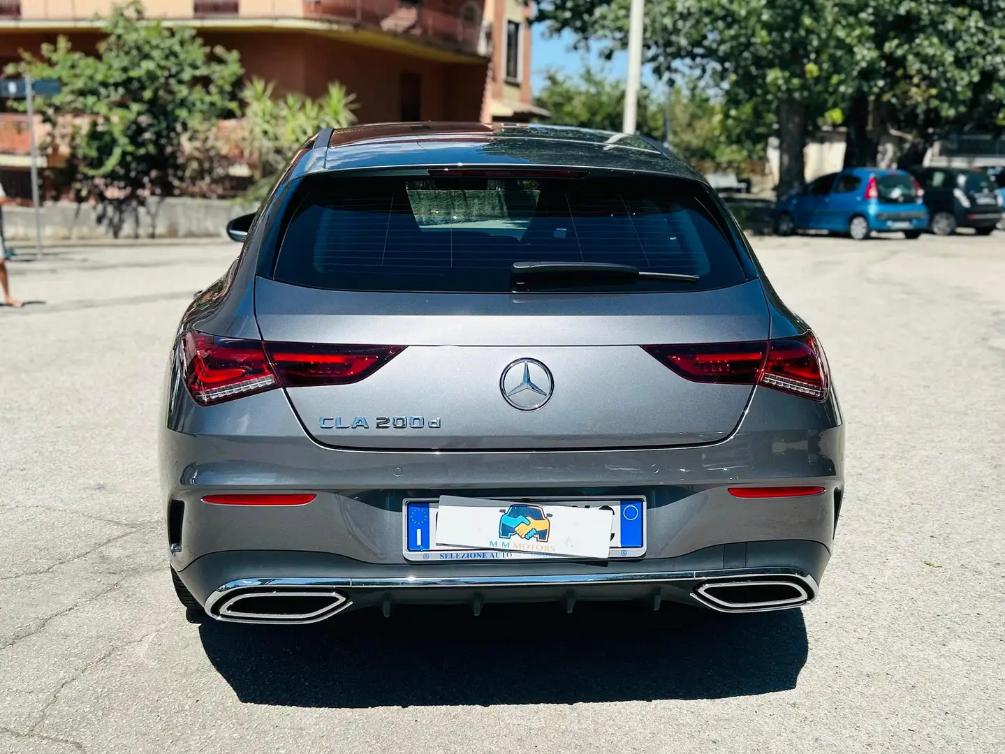 Mercedes-Benz CLA 200 CLA Sh.Brake - X118 Shooting Brake d Premium auto Gris - 2