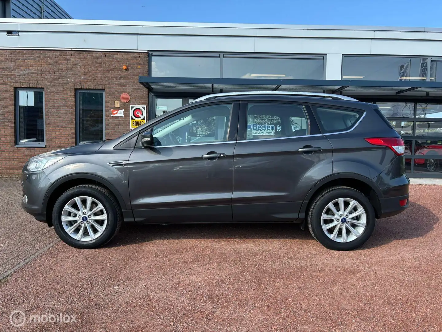 Ford Kuga 1.5 Titanium Cruise Voorruitverwarming trekhaak ha Grigio - 2
