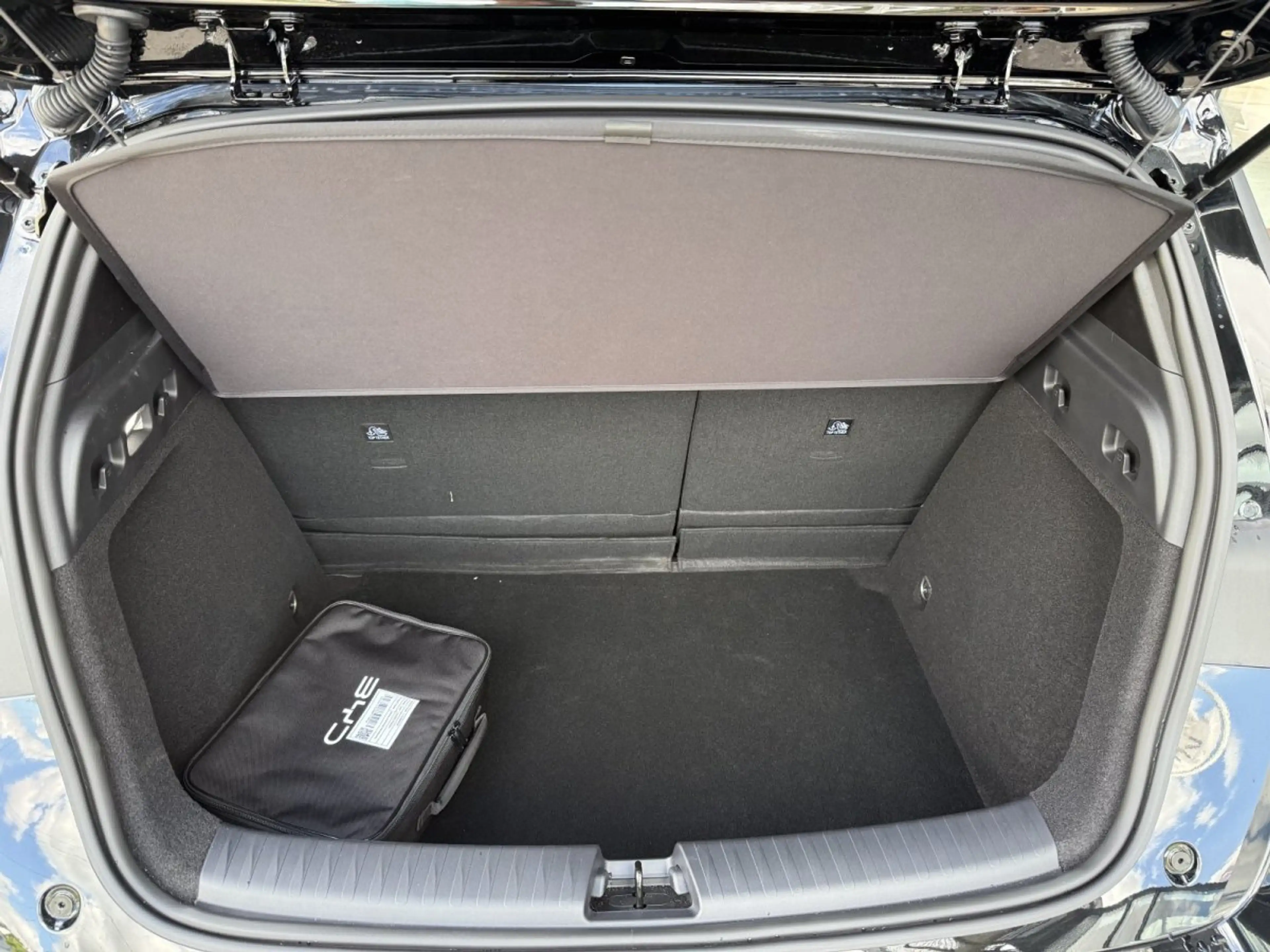 BYD Dolphin G DM-i Comfort*18,3 kWh *Glasdach*Head-Up*360Grad — photo 11