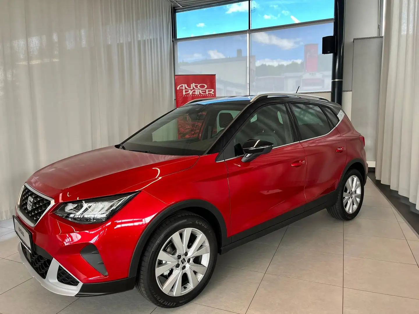 SEAT Arona Xperience 1.0 TSI Rouge - 2