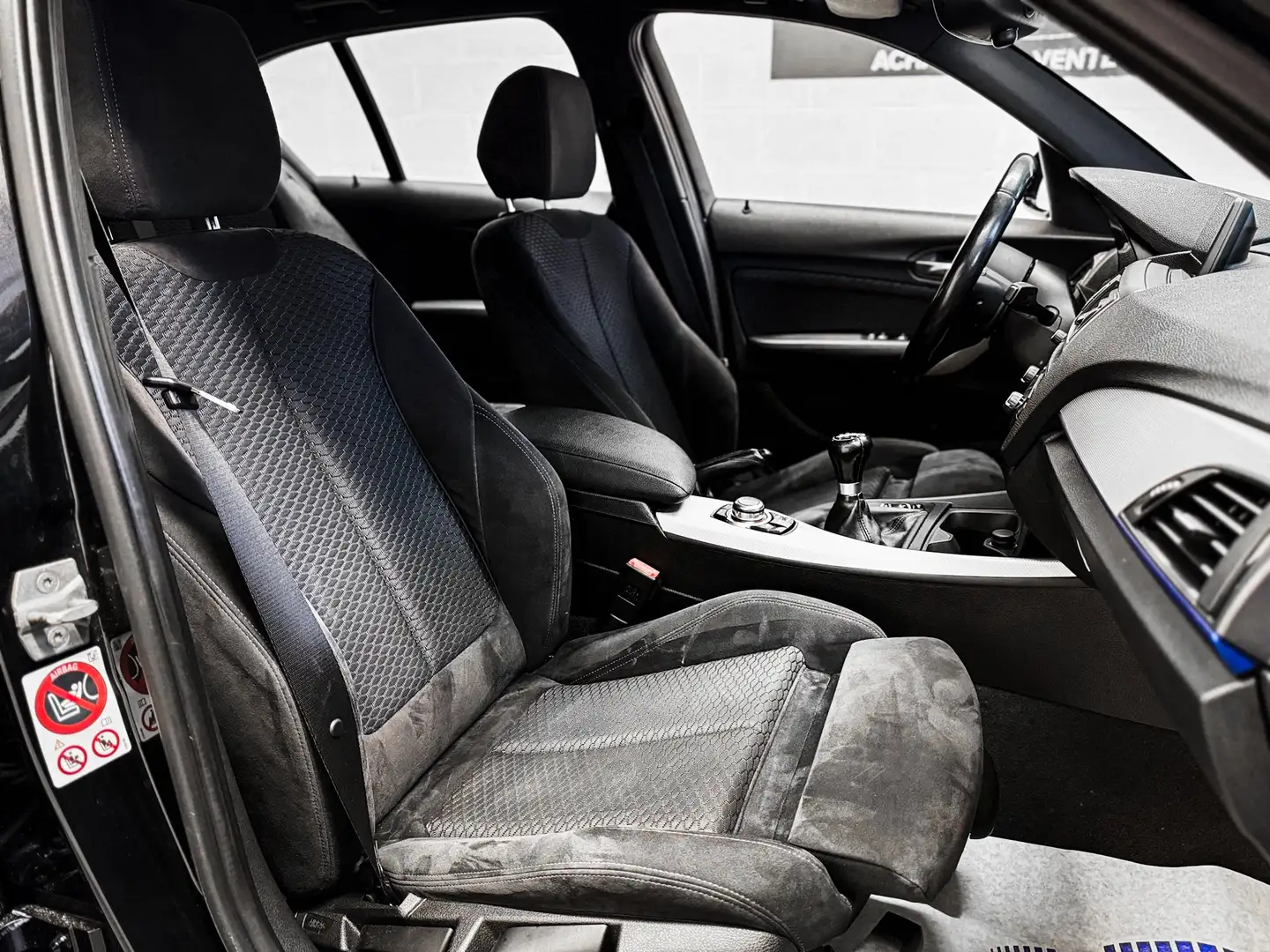 BMW 116 d PACK M, NAVI, ALCANTARA, GARANTIE 1AN Zwart - 2
