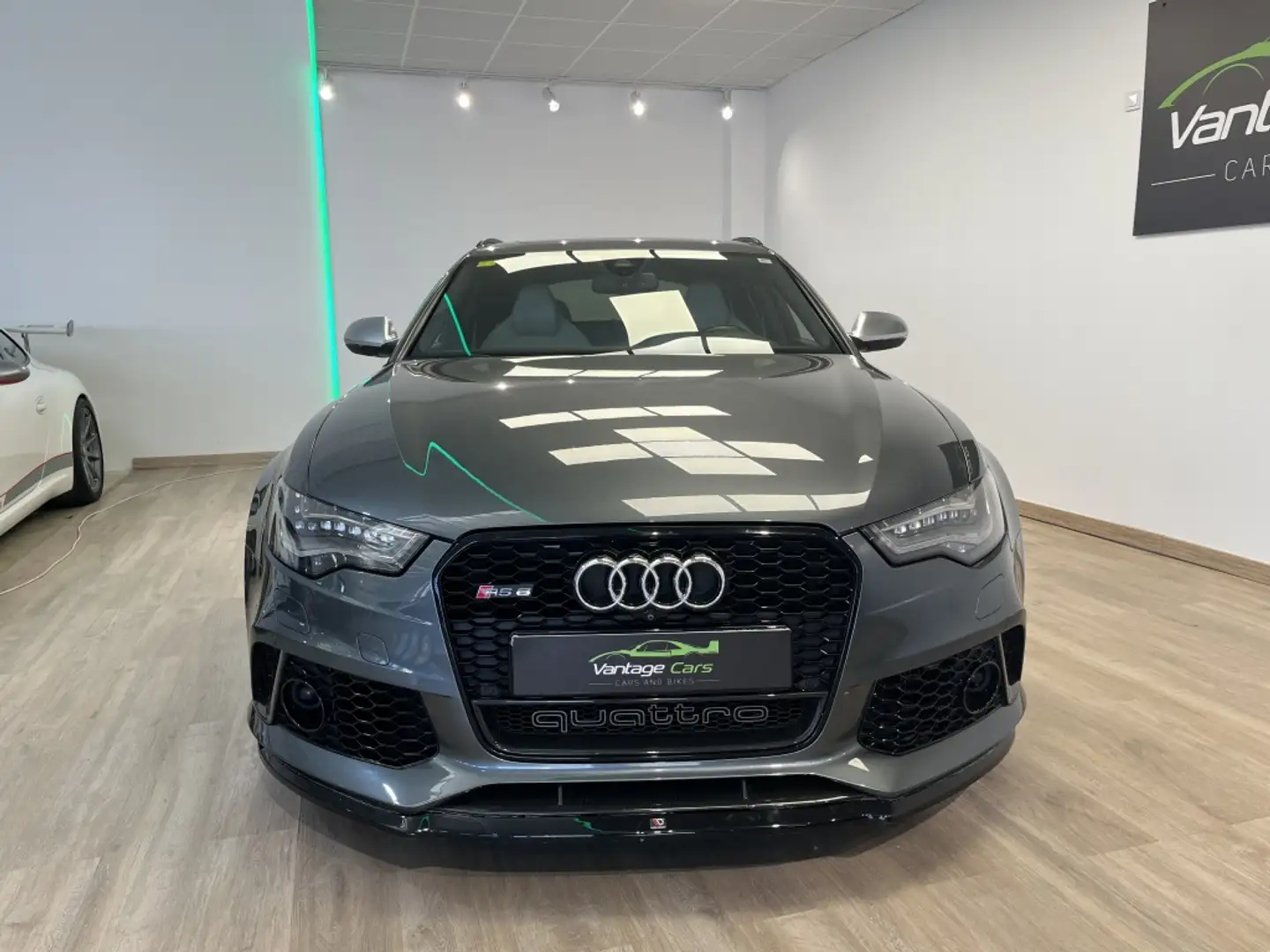 Audi RS6 Avant 4.0 TFSI quattro Tiptronic Gris - 2