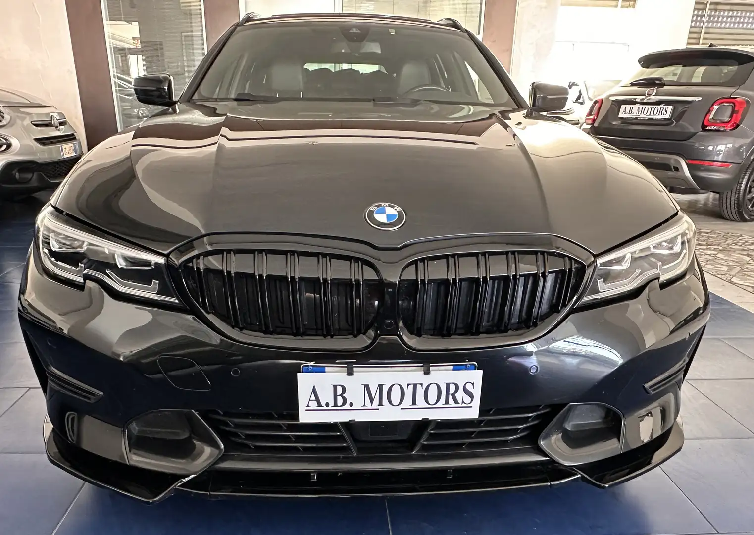 BMW 320 Serie 3  320d Touring mhev 48V Sport auto Nero - 2