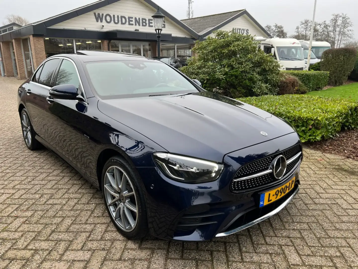 Mercedes-Benz E 300 E 300e 4-Matic AMG int + ext, Dak, Distronic Blu/Azzurro - 1