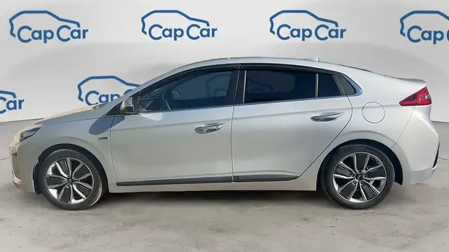 Hyundai Ioniq view 2