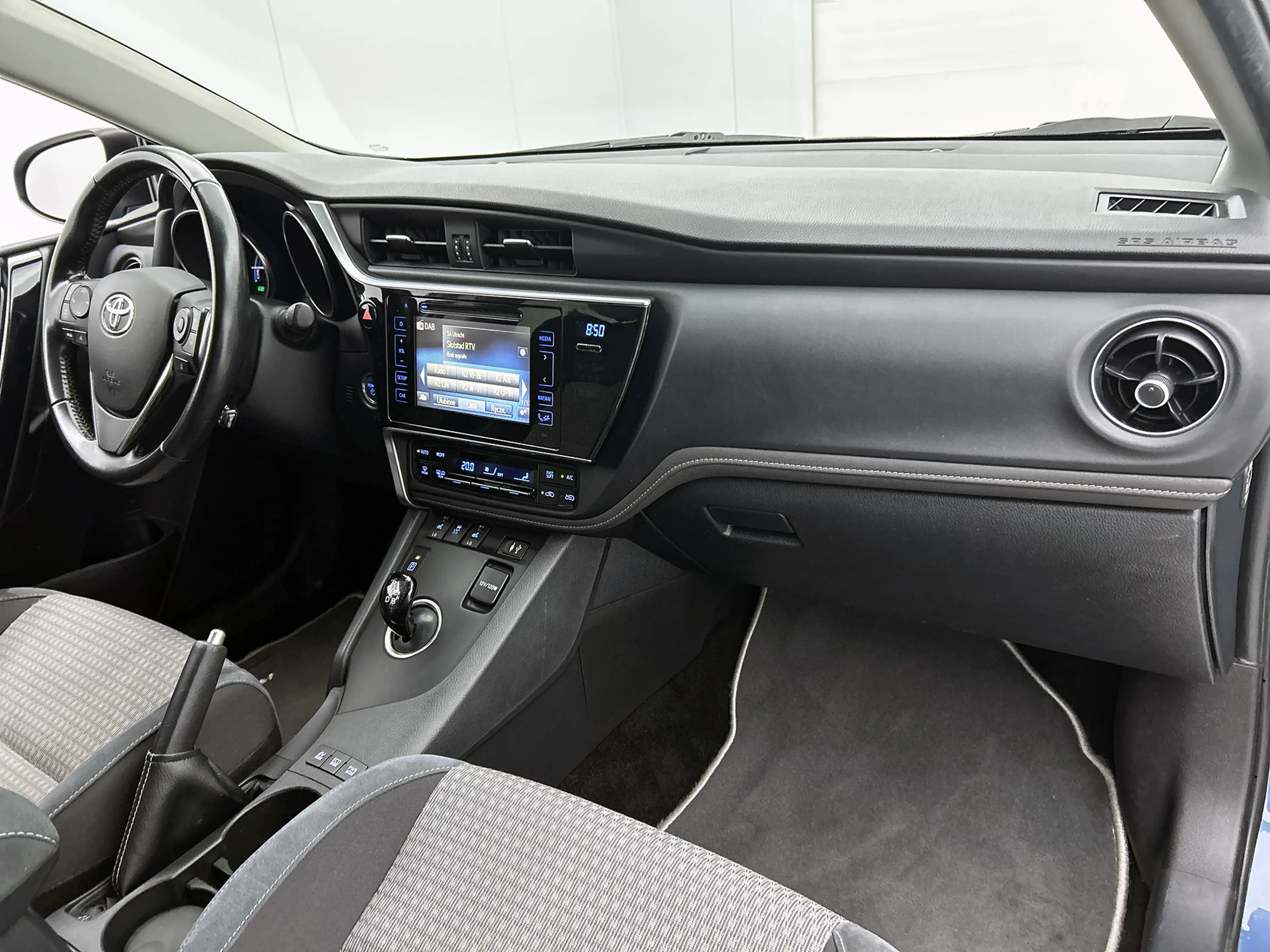 Toyota Auris Touring Sports 1.8 Hybrid Dynamic Ultimate | Stoel — photo 6