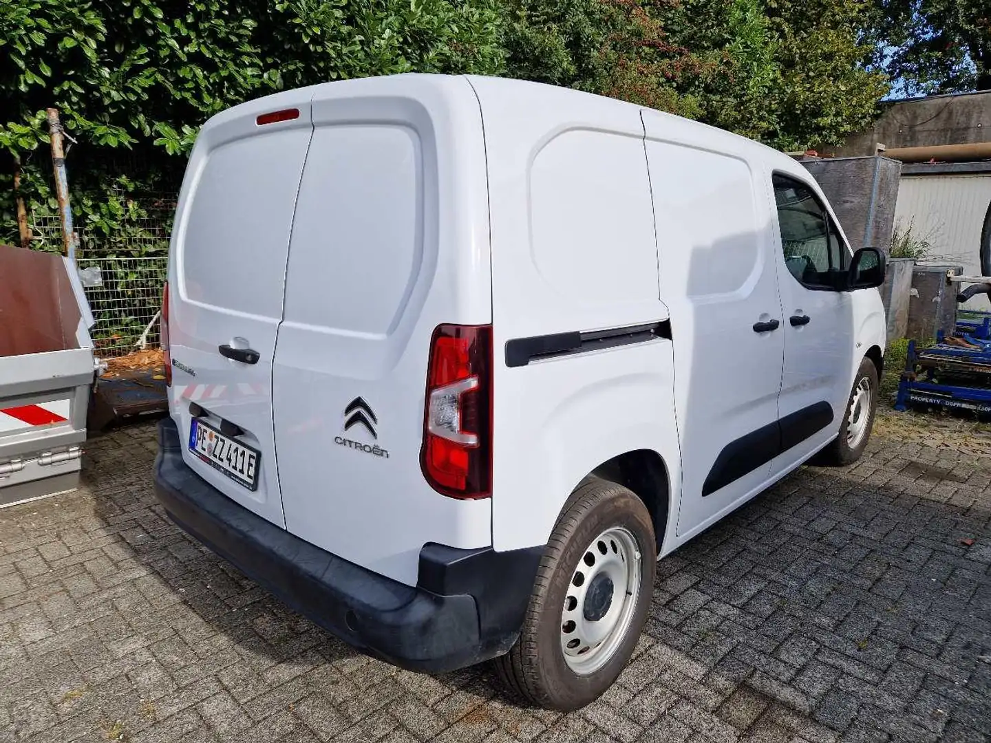 Citroen Berlingo ë-Berlingo Club 50 kWh 11 kw lader, airco, cruise Weiß - 2