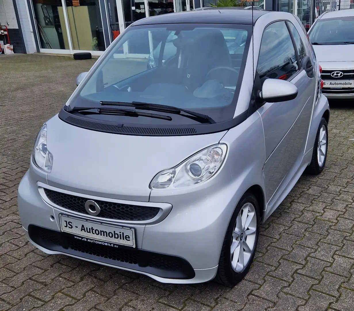 smart forTwo FORTWO AT CLIMATR. PANORAMA SERVO LM ALLWETTER MAL Silber - 1