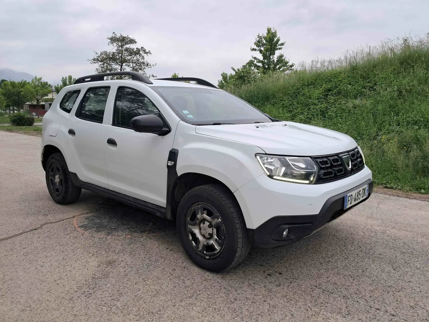 Dacia Duster 1,5 dci 115 4x2 Blanc - 1