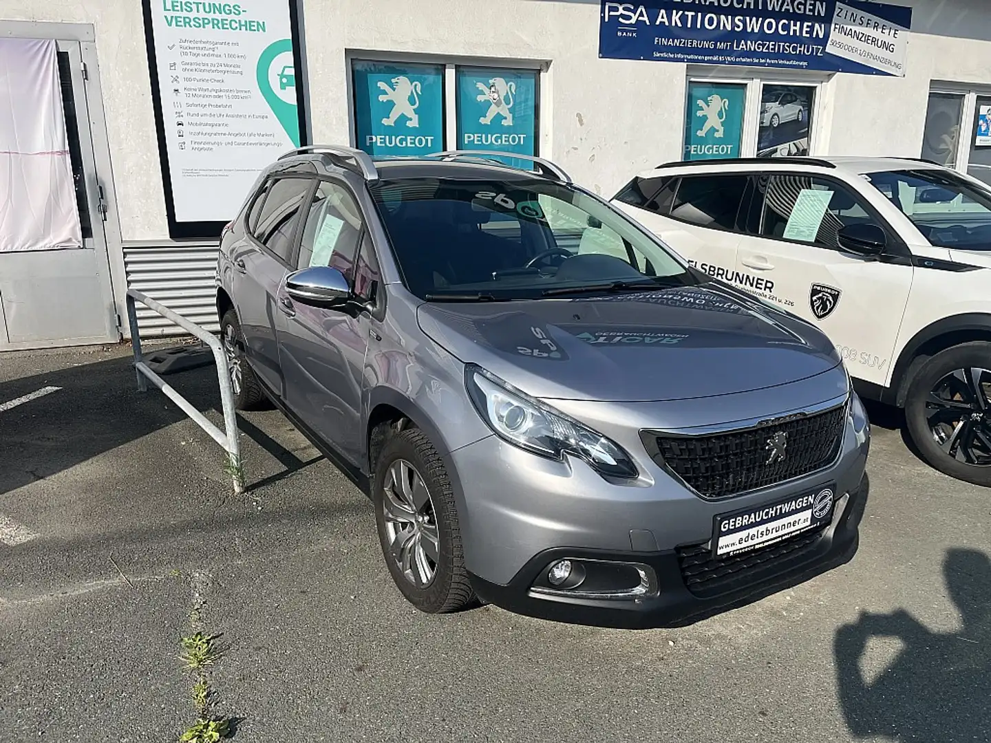 Peugeot 2008 1,6 BHDI S&S Style Silber - 2