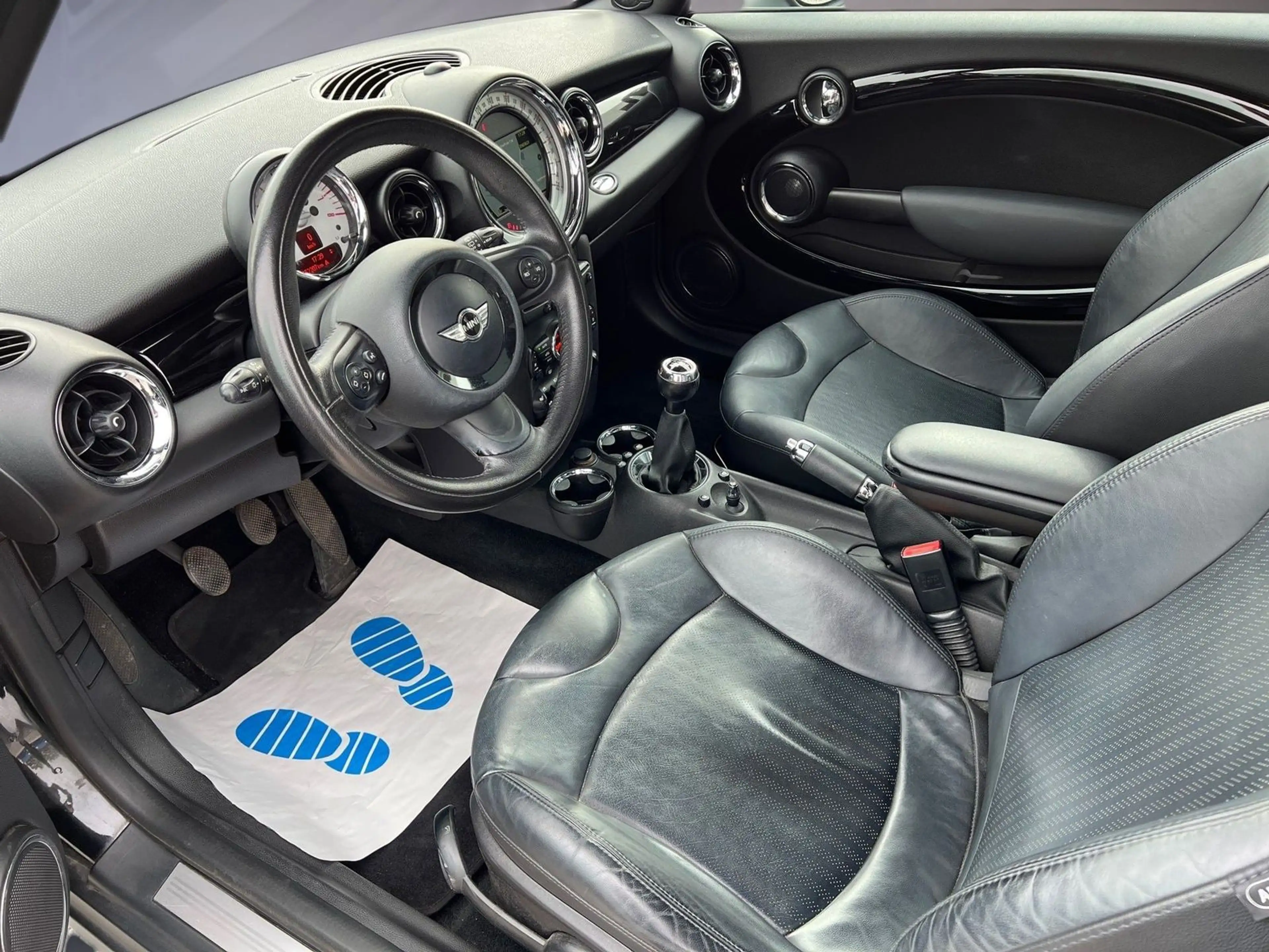 MINI Cooper Mini 1.6*Bi-Xen*Panorama*Leder*8xBereift — photo 13