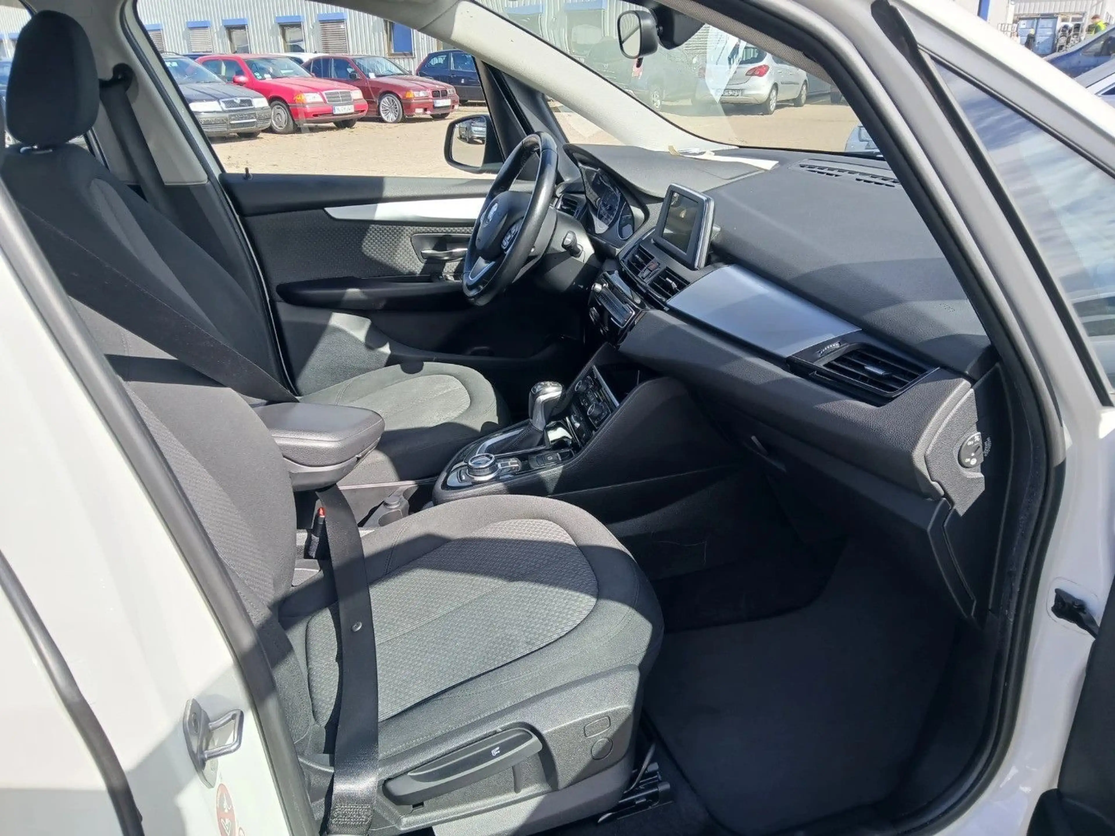 BMW 225 xe ACTIVE TOUR AUT Advantage*NAVI*AHK*ALU*PDC — photo 9