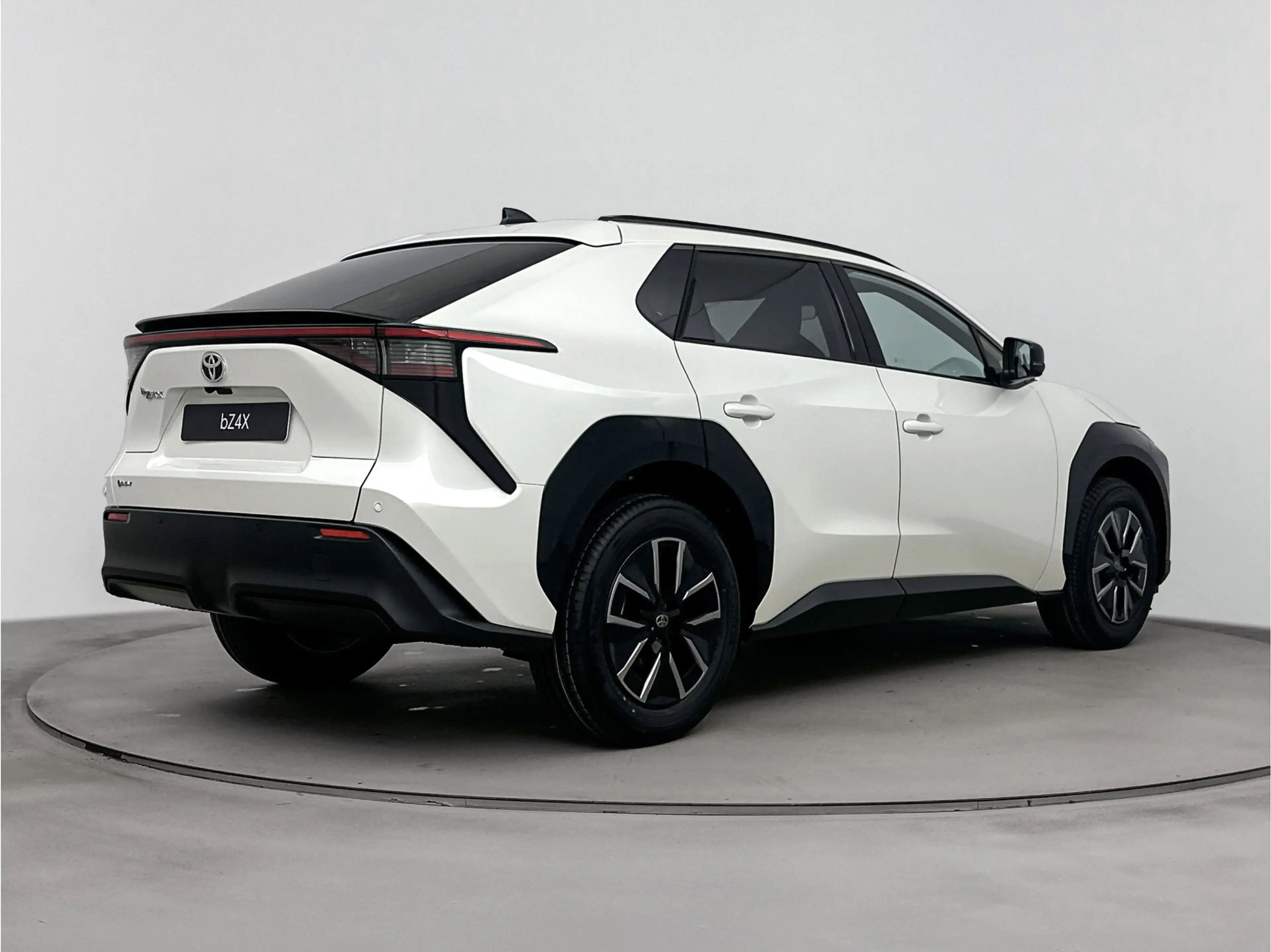 Toyota bZ4X Dynamic 73 kWh | Apple Carplay & Android Auto | Pa — photo 2
