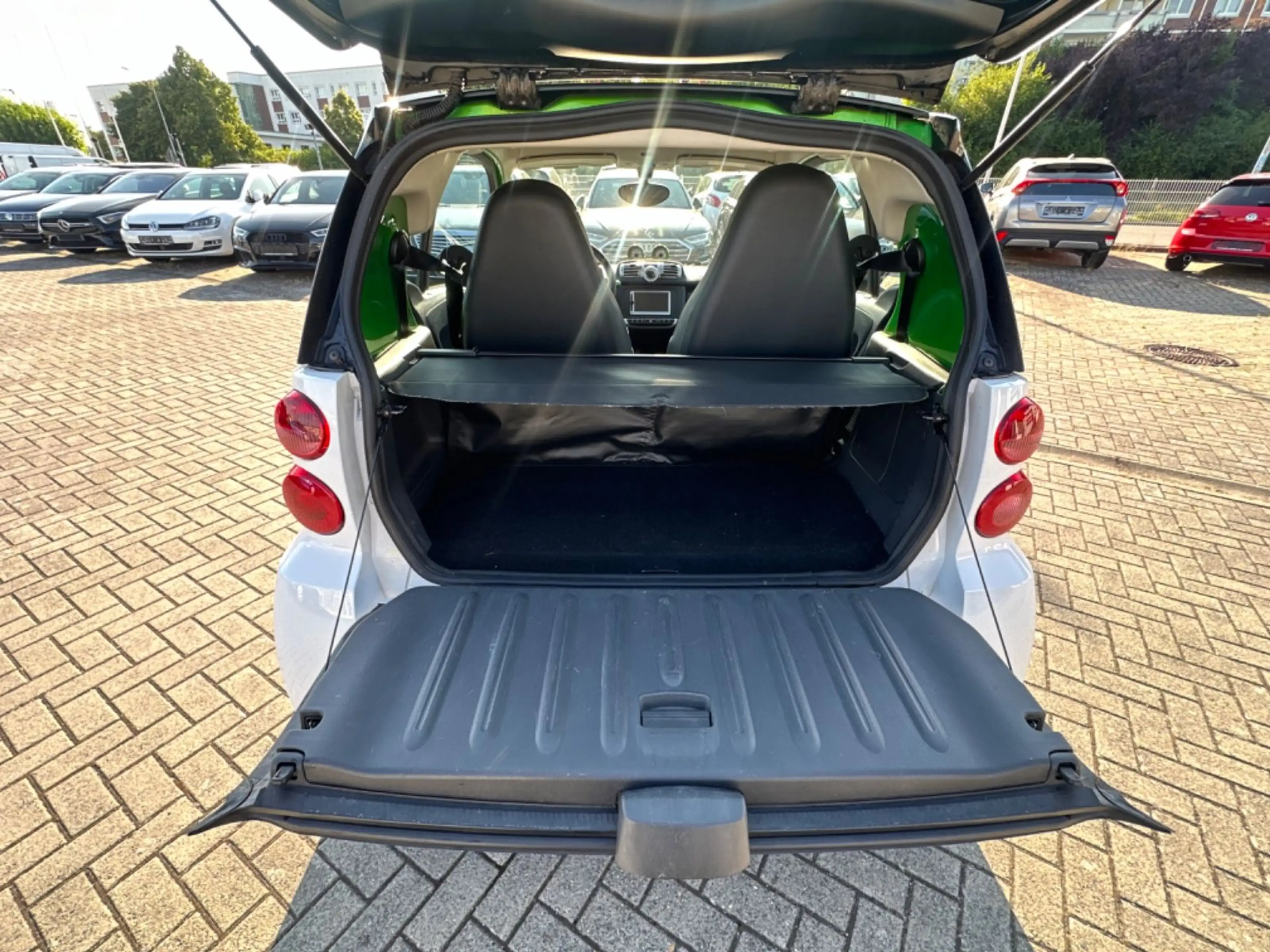 smart forTwo fortwo coupe electric drive — photo 5