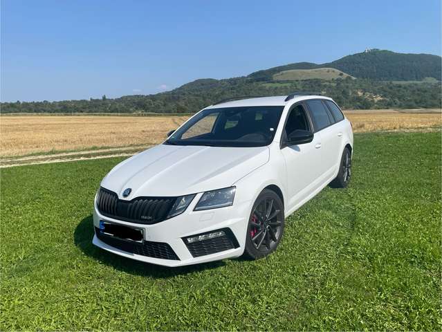 Imagine Skoda Octavia Octavia Combi 2.0 TSI DSG RS