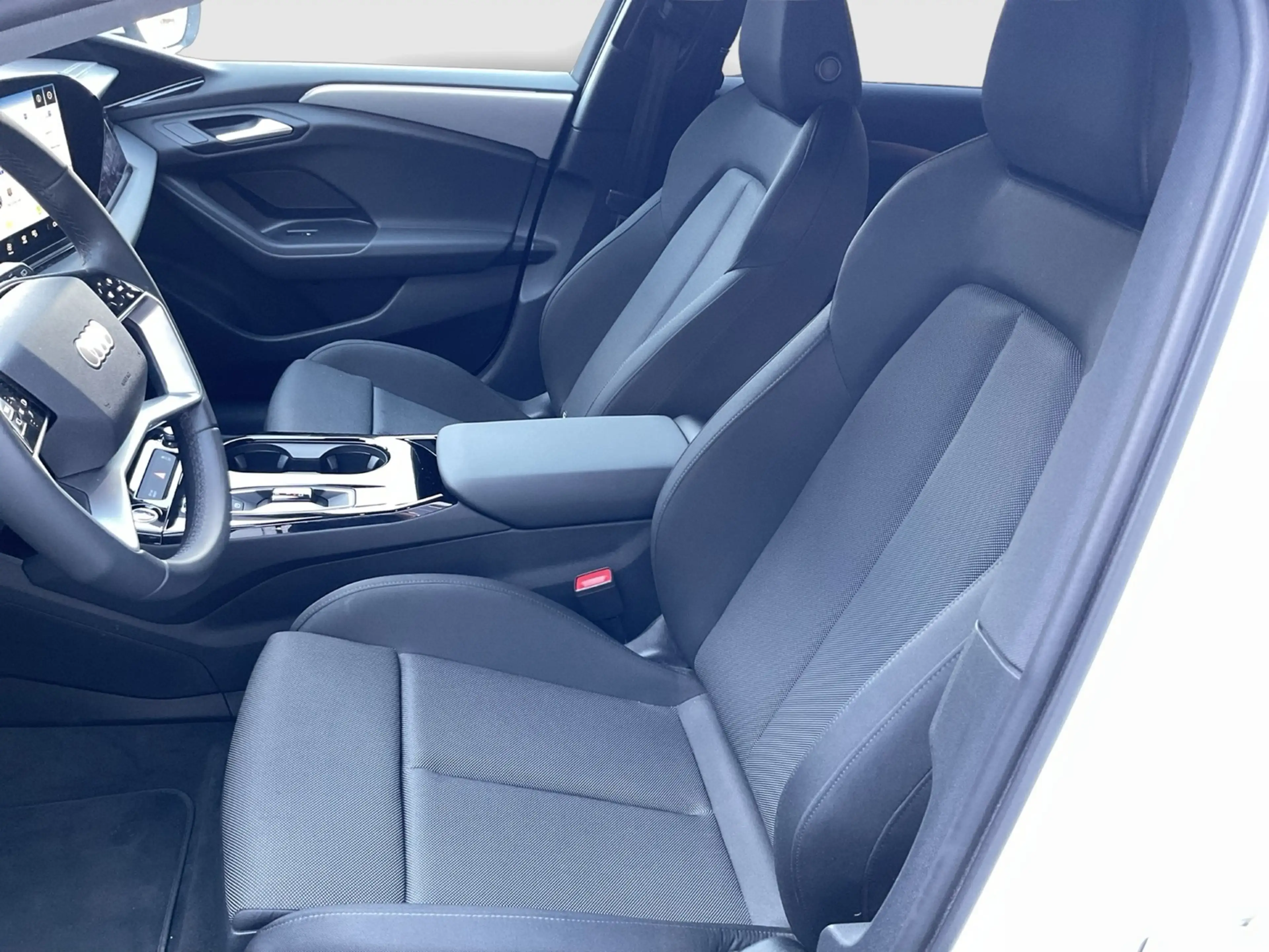 Audi A6 e-tron Avant quattro advanced AHK 360CAM LM21 — photo 12