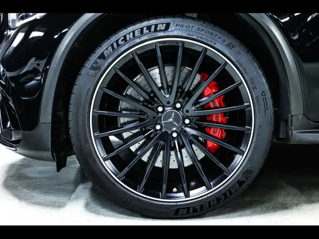 Mercedes-Benz GLC view 8
