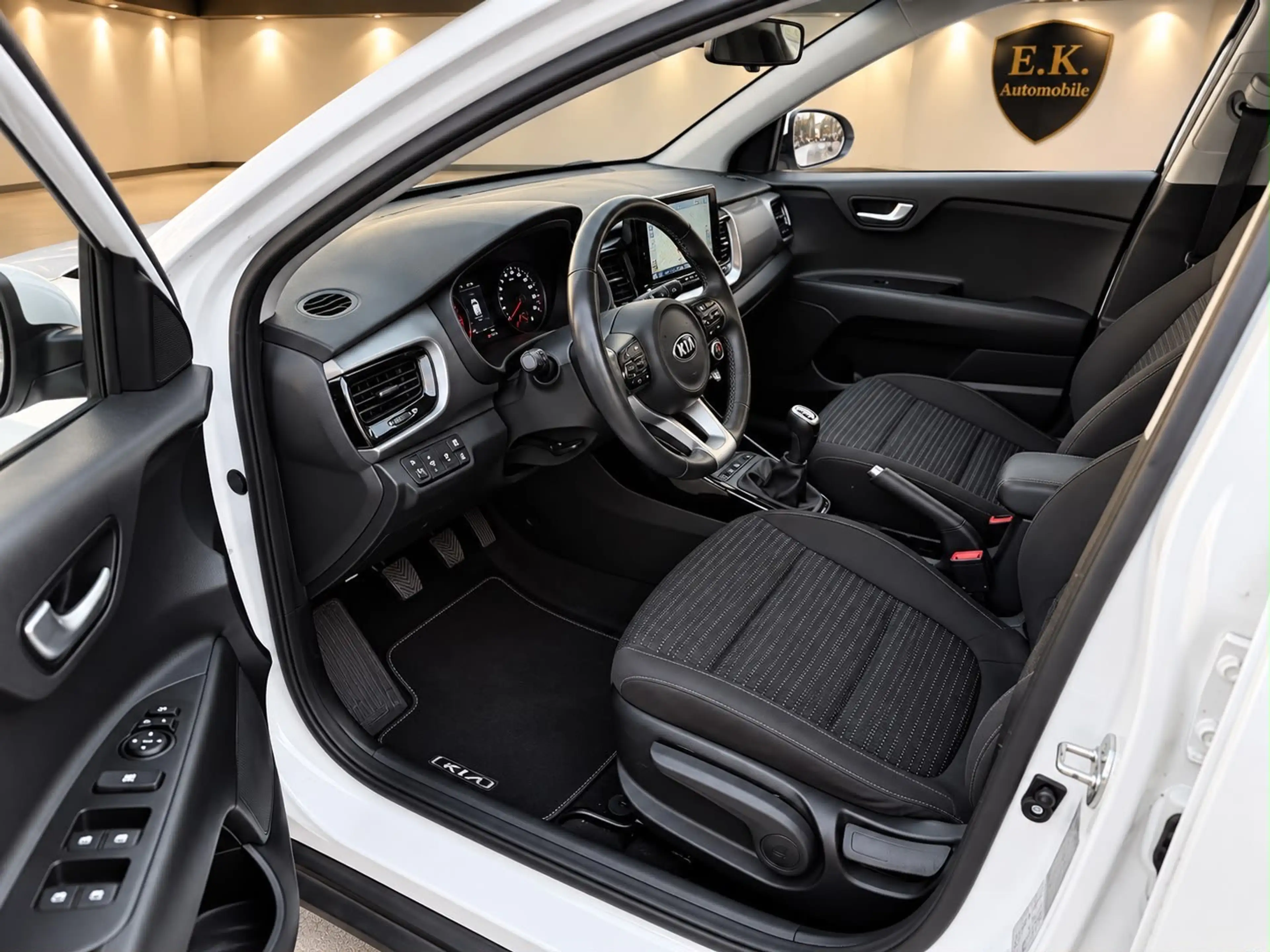 Kia Stonic Vision 1.Hand, Rückfahrkamera, Klimaautomatik, LED!! — photo 10