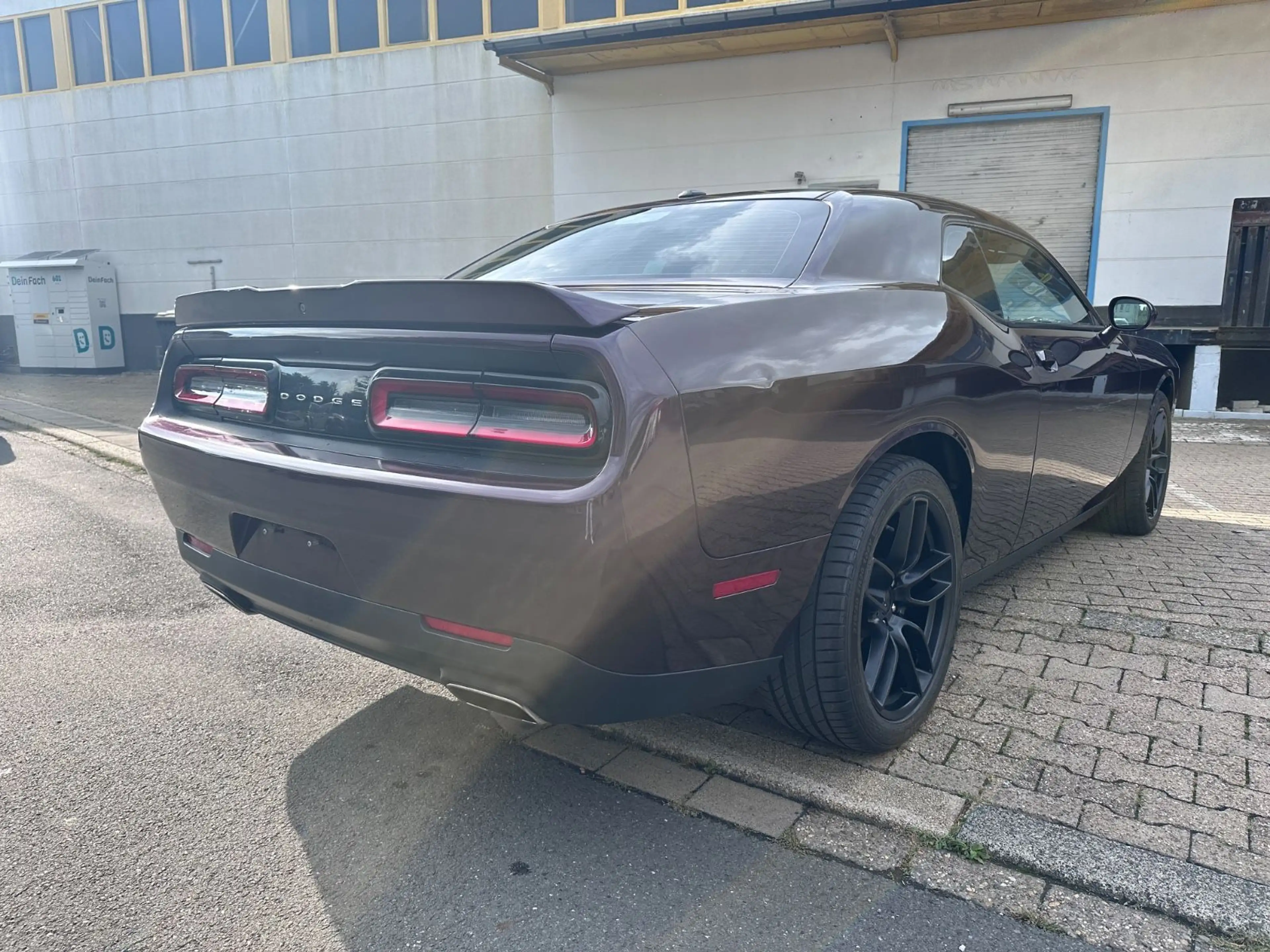 Dodge Challenger SXT 3.6 — photo 10