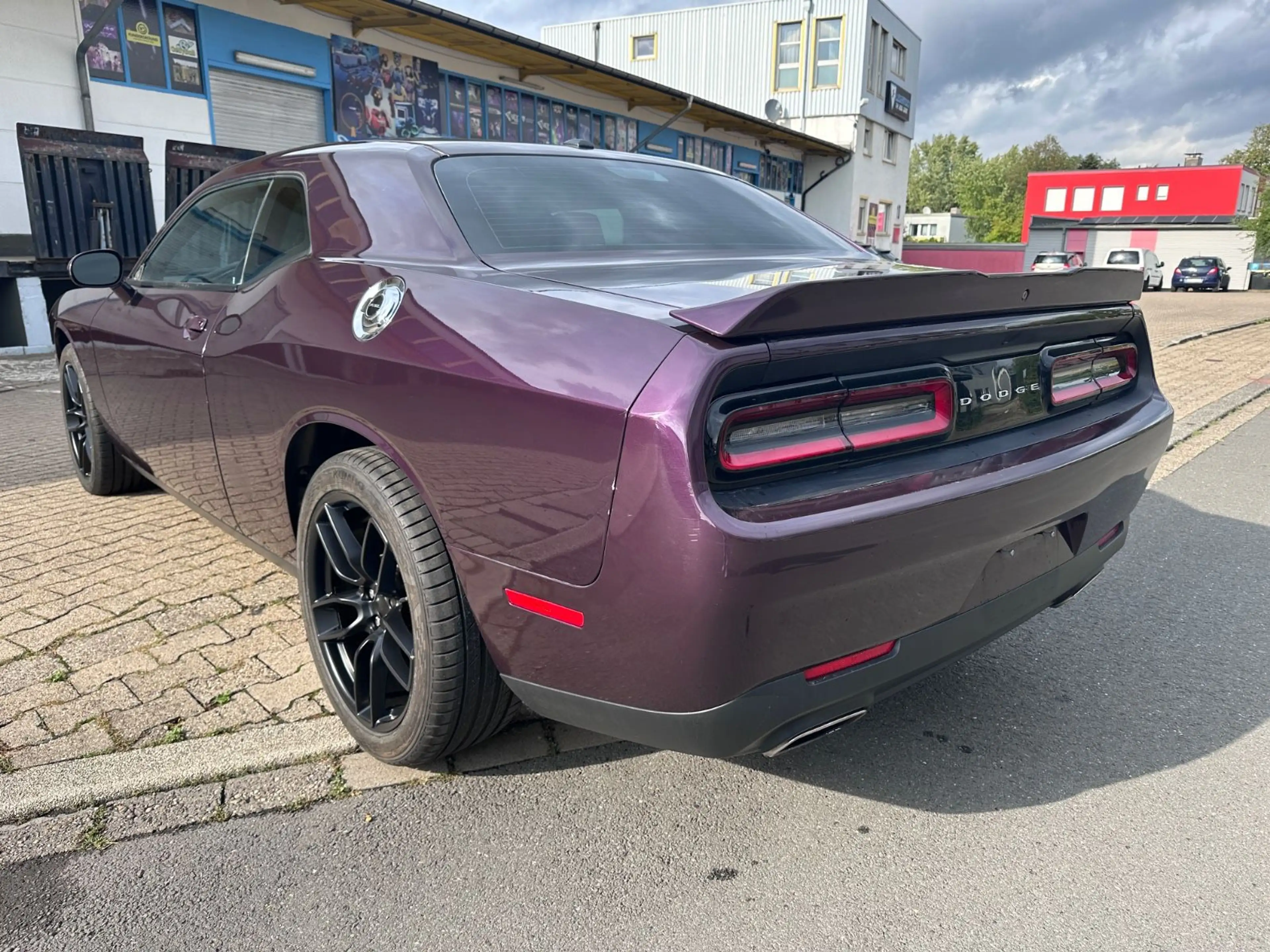Dodge Challenger SXT 3.6 — photo 9