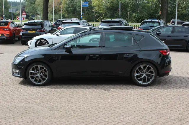 Seat Leon view 7