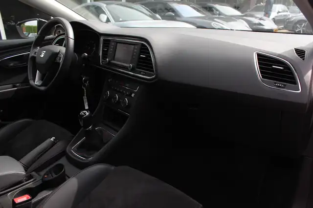 Seat Leon view 13