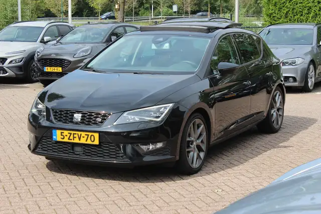 Seat Leon view 6