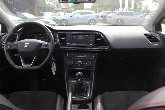 Seat Leon view 2