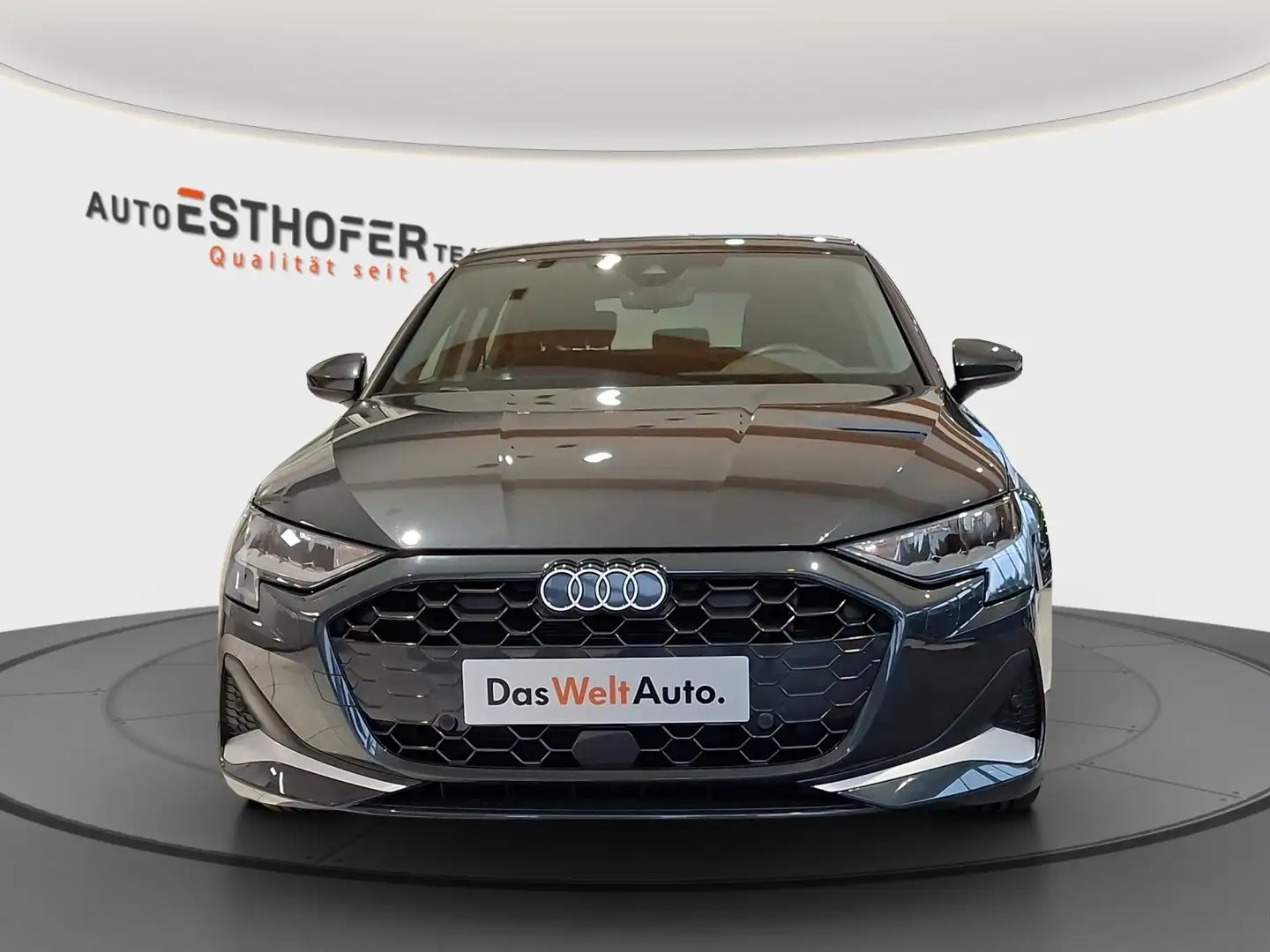 Audi A3 30 TDI advanced ext. Grau - 2
