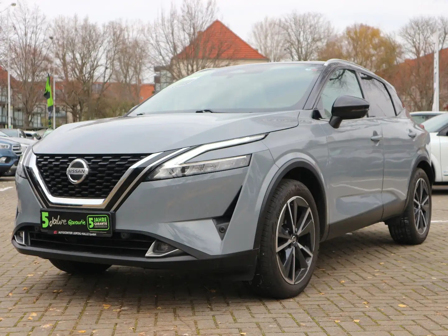 Nissan Qashqai 1.3 DIG-T MHEV Tekna ACC Pano ProPilot Grau - 2