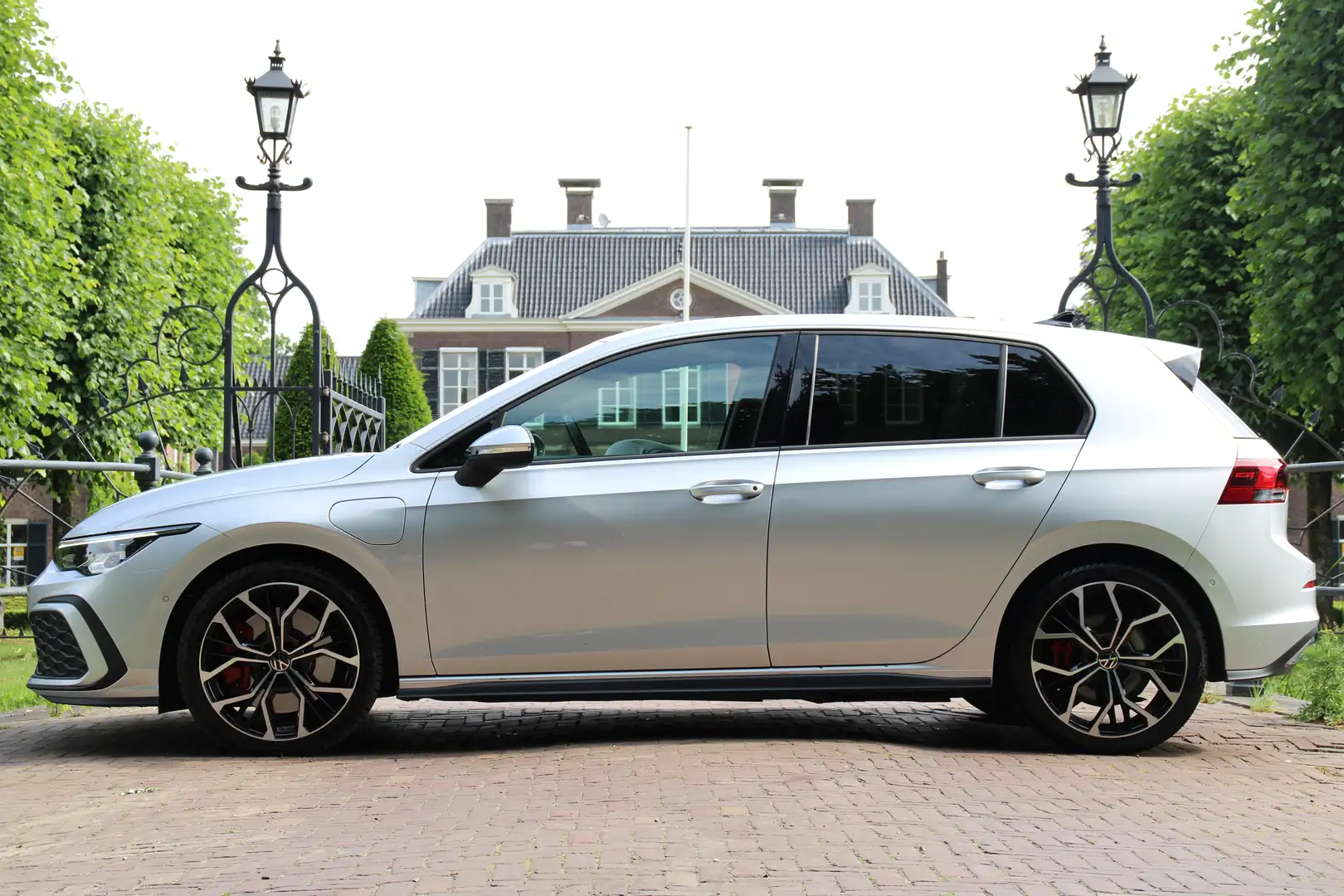 Volkswagen Golf GTE | TREKHAAK | LANE ASSIST | BLIS | CAMERA | PARK. S Grijs - 2