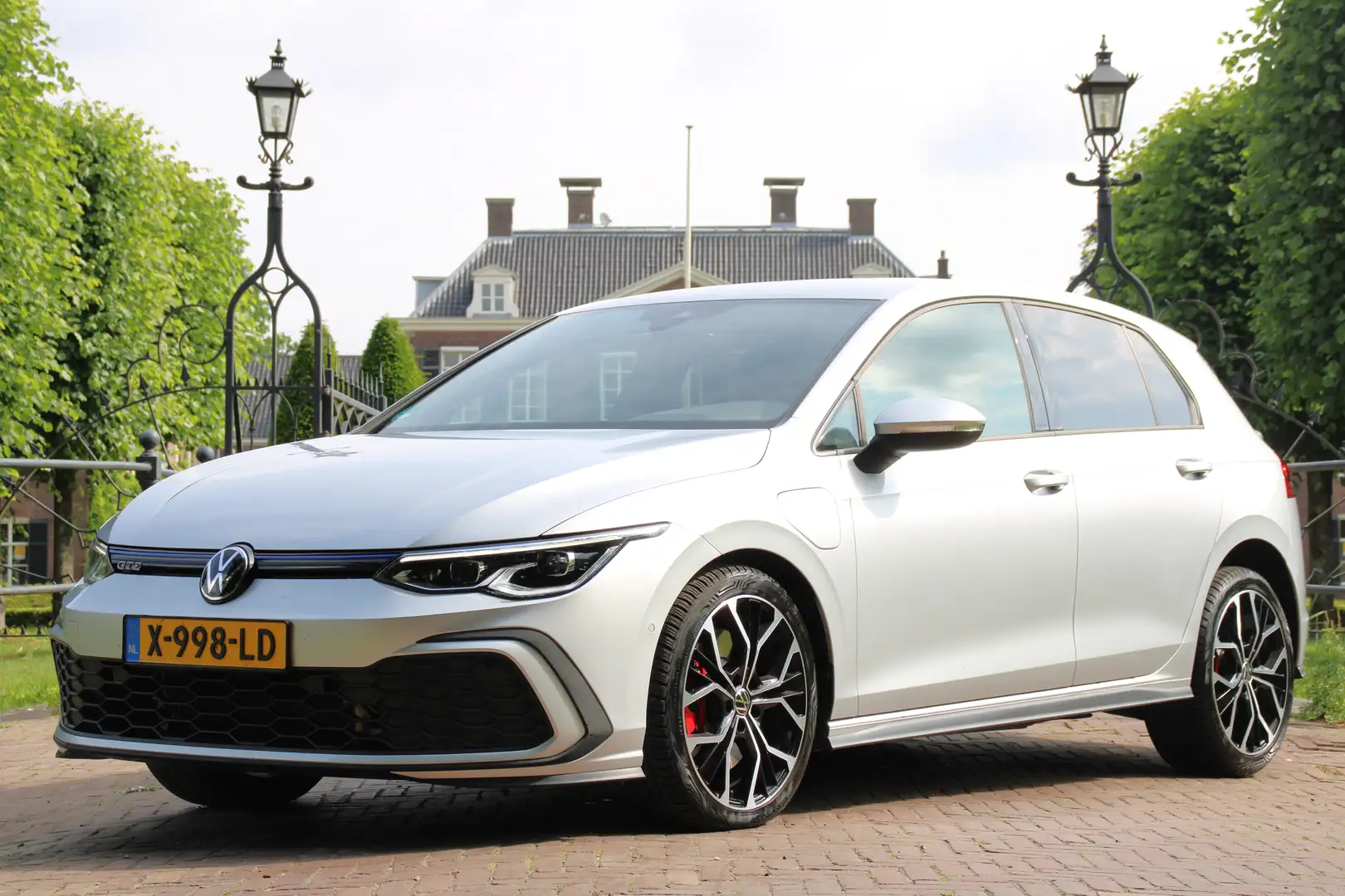 Volkswagen Golf GTE | TREKHAAK | LANE ASSIST | BLIS | CAMERA | PARK. S Grijs - 1
