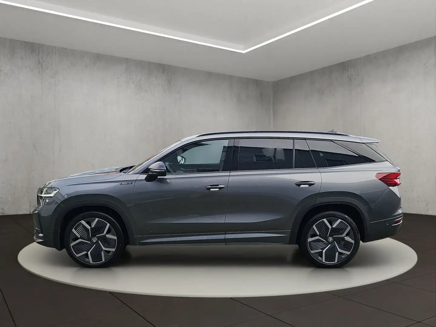 Skoda Kodiaq Sportline 2,0 TDI 142 kW 7-Gang Grau - 2