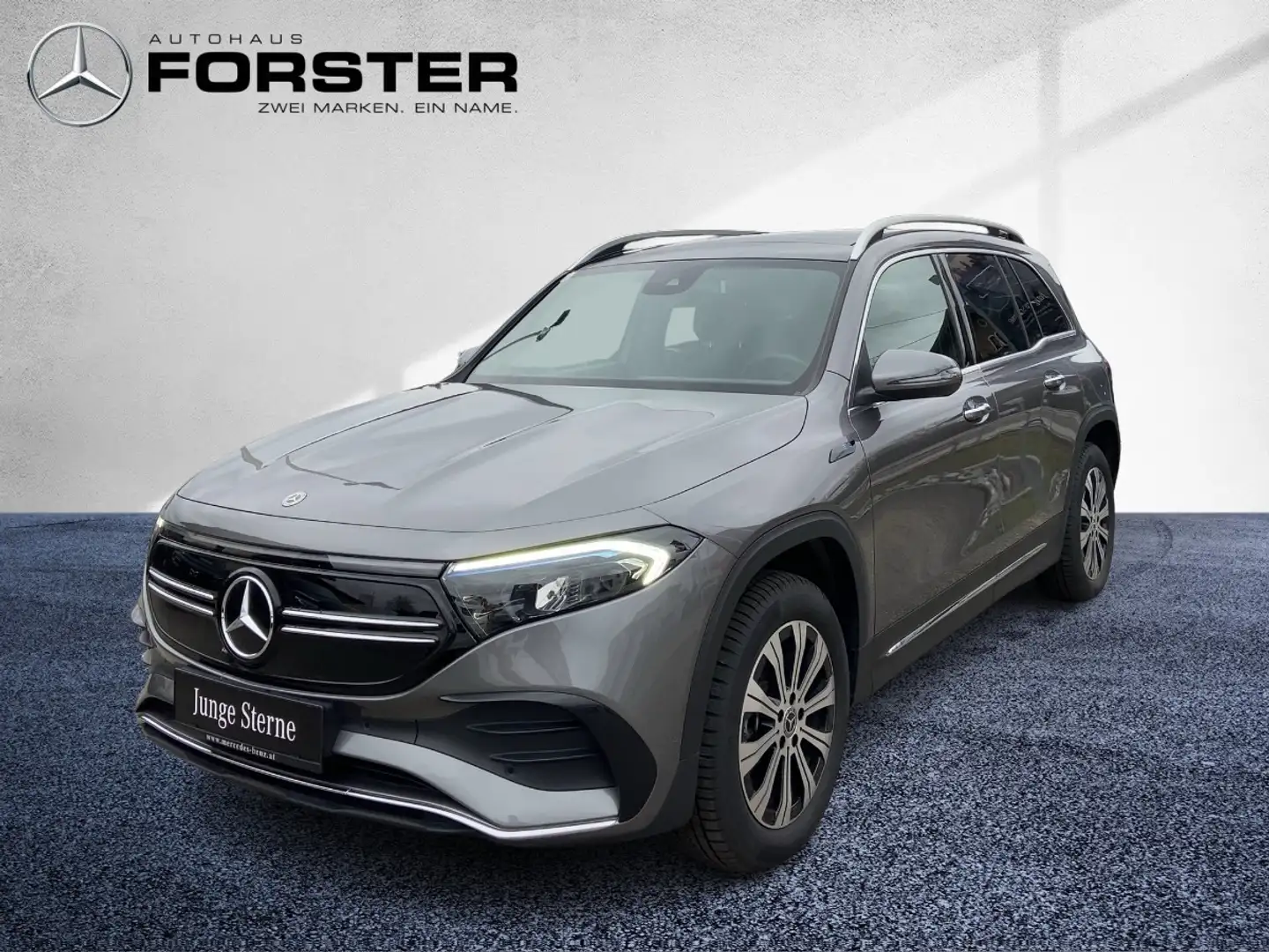 Mercedes-Benz EQB 300 4MATIC AMG Line Pano MBUX RKam KeyGo Gris - 2