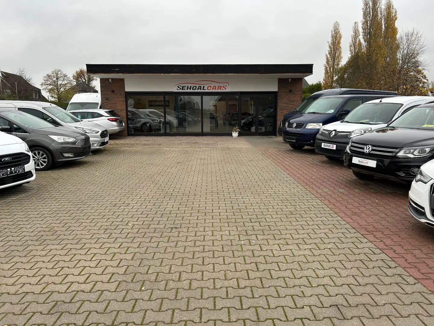 BMW 525 d xDrive Touring Steptronic*Vollleder*Navi Schwarz - 2