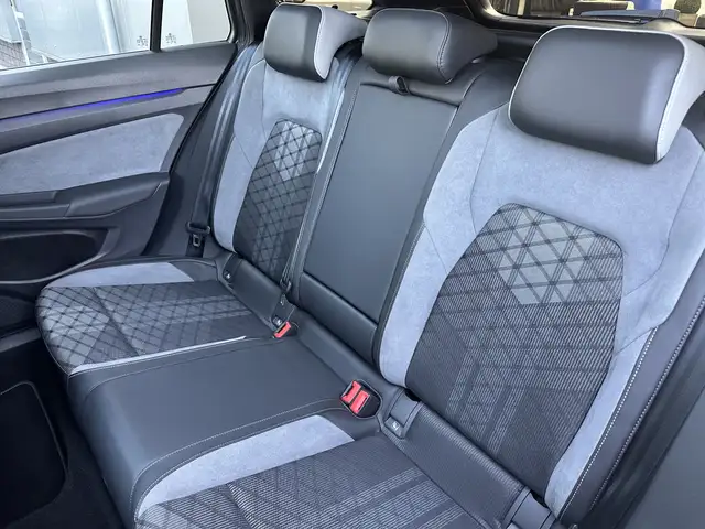 Volkswagen Golf view 12