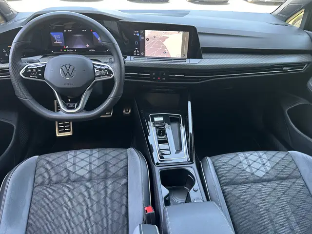 Volkswagen Golf view 14