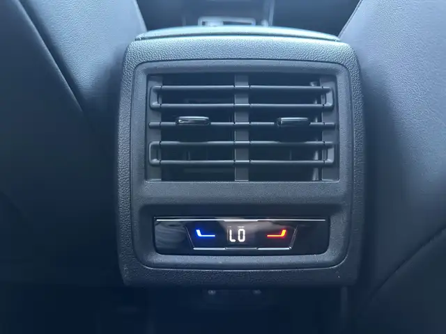 Volkswagen Golf view 13