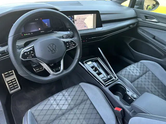 Volkswagen Golf view 9