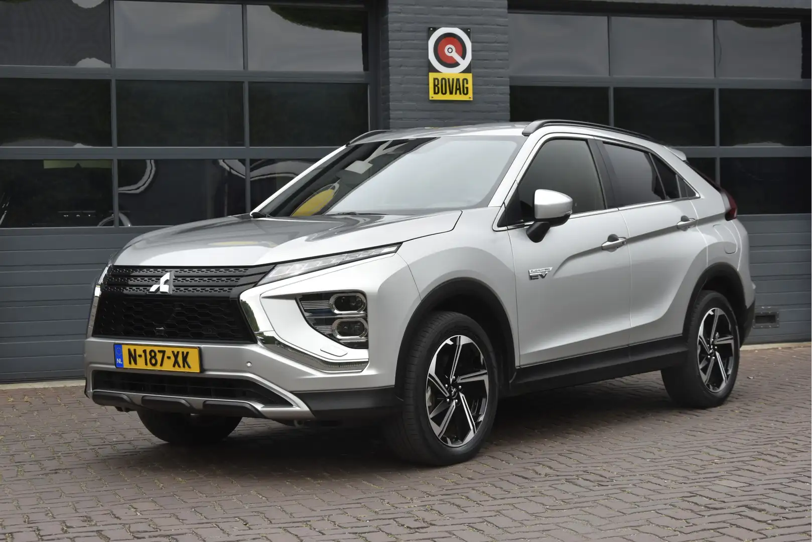 Mitsubishi Eclipse Cross 2.4 PHEV Intense+ Argent - 2