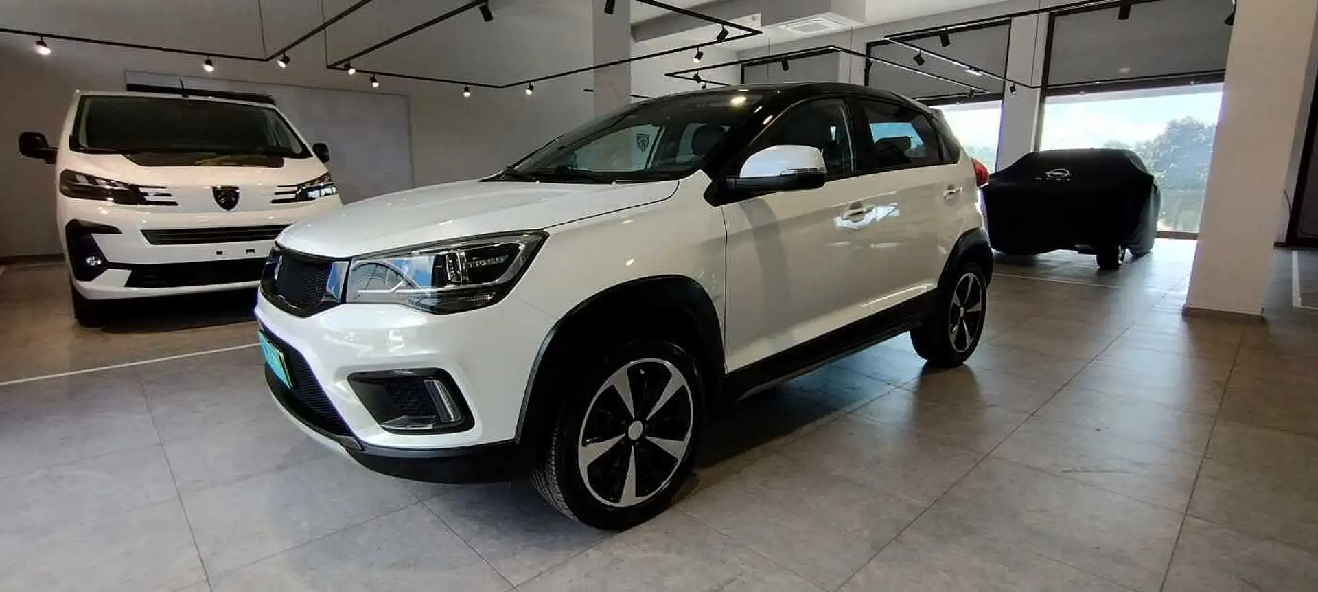 DR Automobiles DR3 S2 1.5 Bi-Fuel GPL Bianco - 1