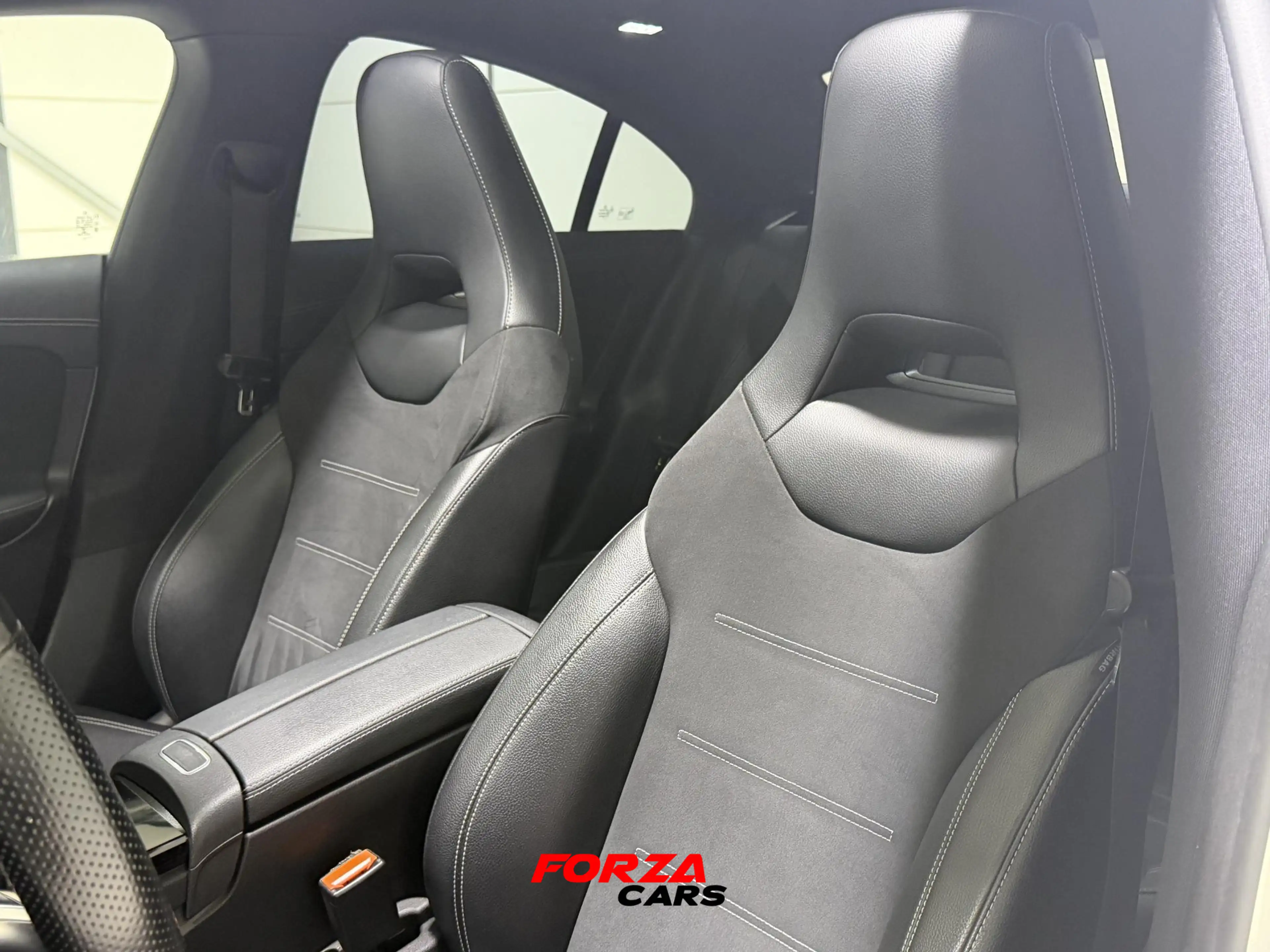 Mercedes-Benz CLA 250 e AMG PANO | CAM | Sfeer — photo 10