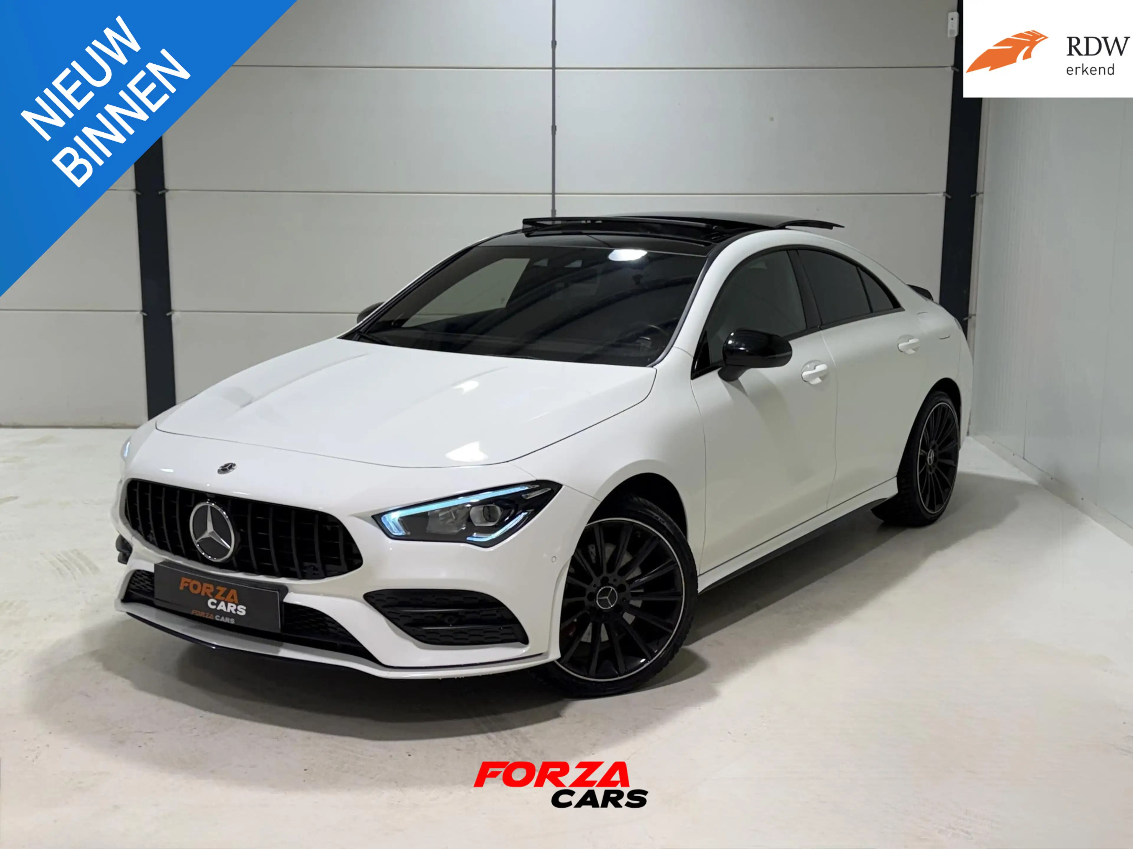 Mercedes-Benz CLA 250 e AMG PANO | CAM | Sfeer