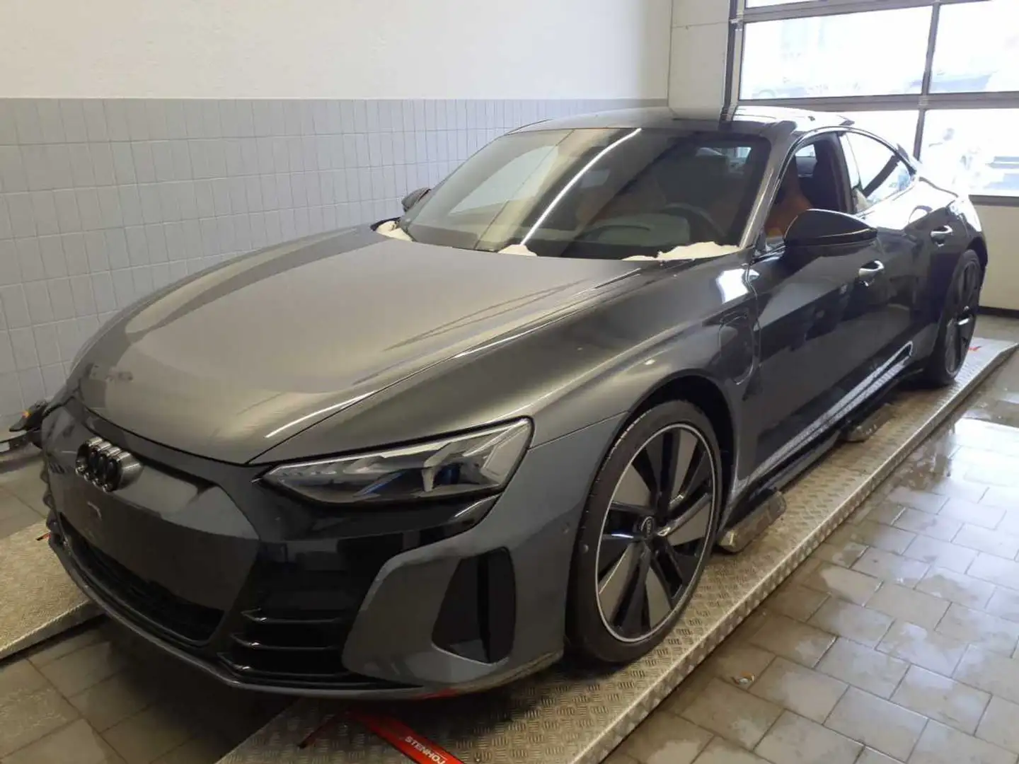 Audi e-tron GT Laser 360° HUD Sitzbel Massage Carbon ACC Grau - 2